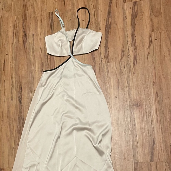 SHEIN Cream Cut Out Women’s Maxi Dress Blue and Black Straps Size 2 - Picture 12 of 12